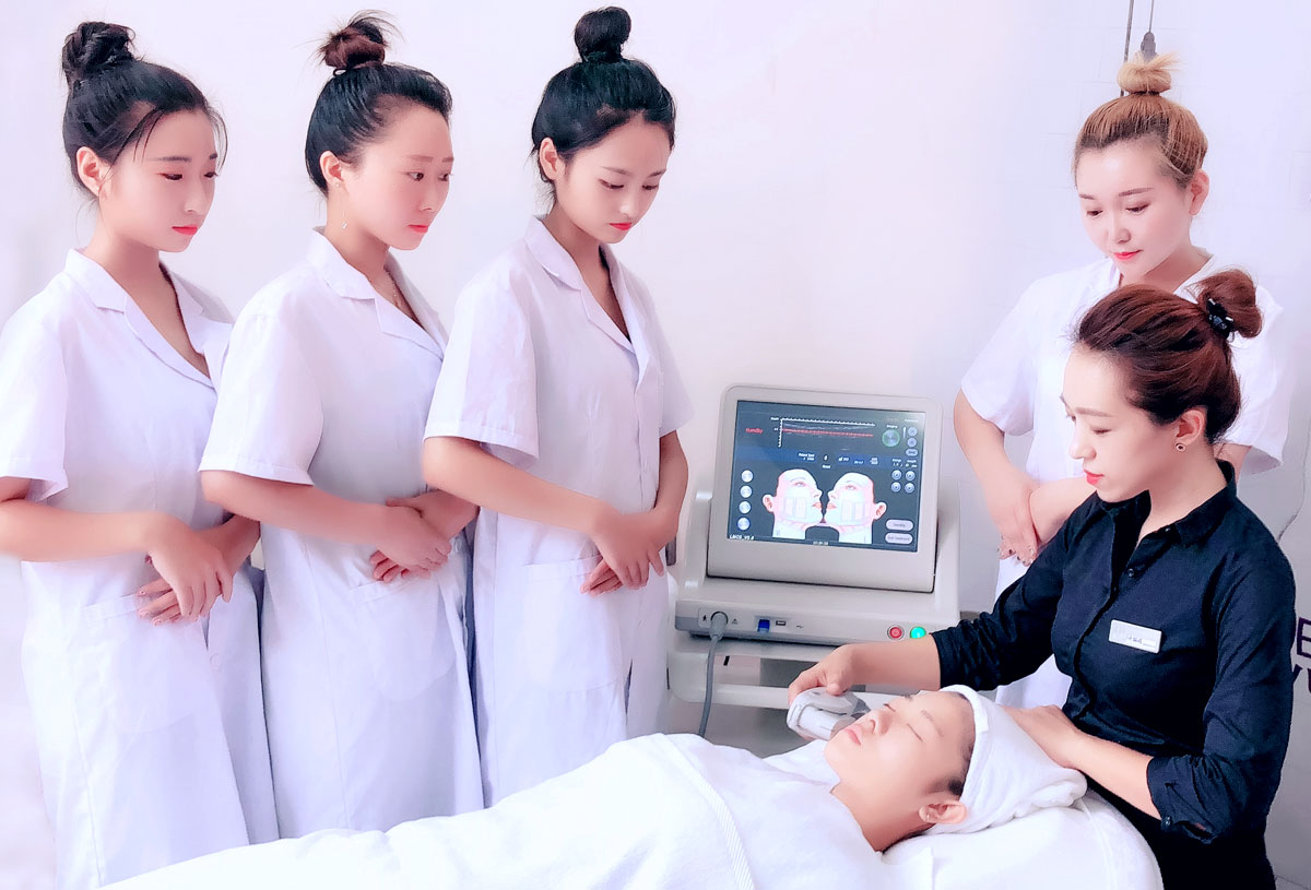 一名优秀的美容导师需要具备什么能力？-人才定制-678美业人才网
