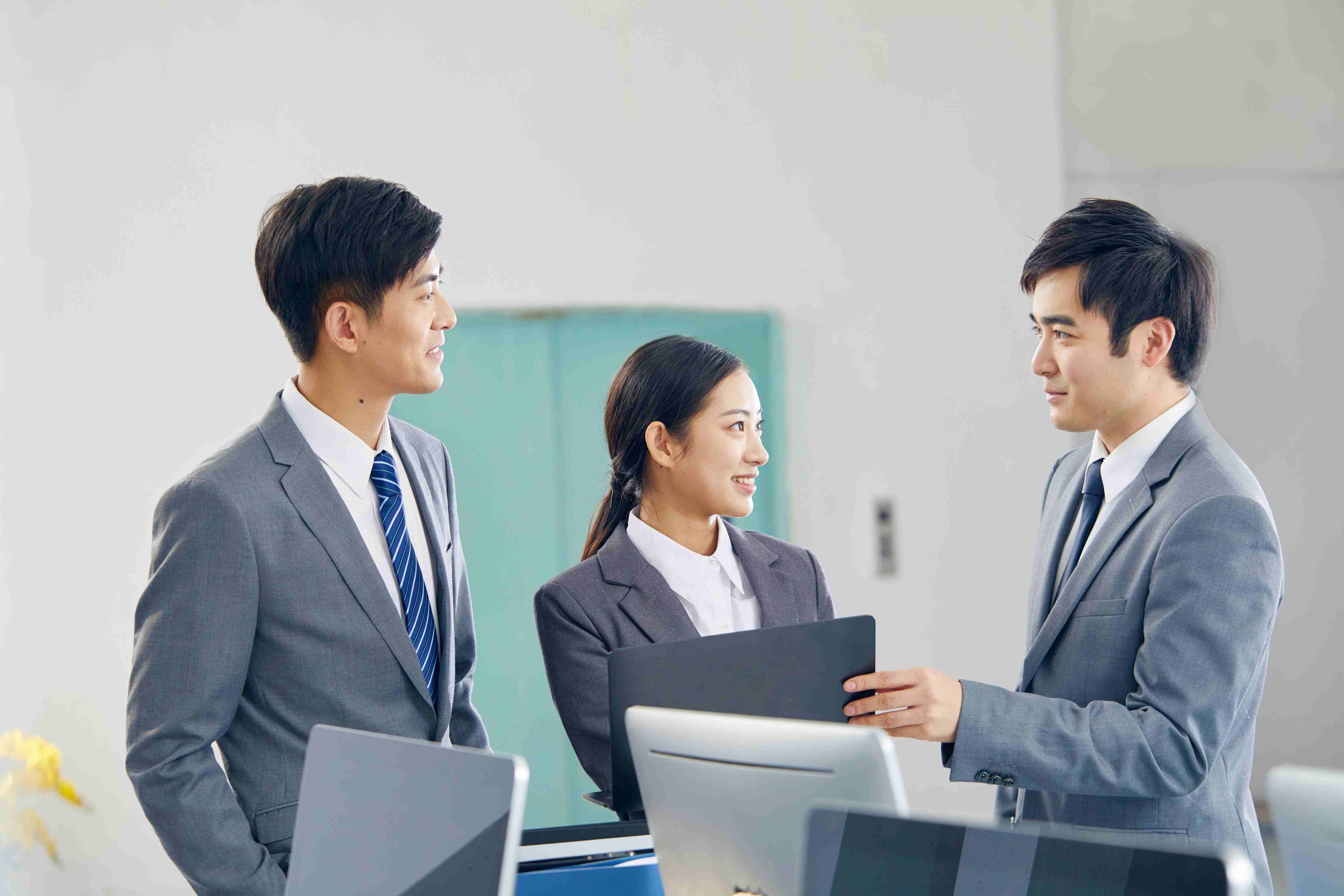 猎头公司收费谁来承担？-人才定制-678美业人才网