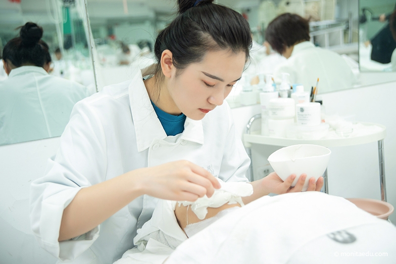 为什么美容师这么难招聘？