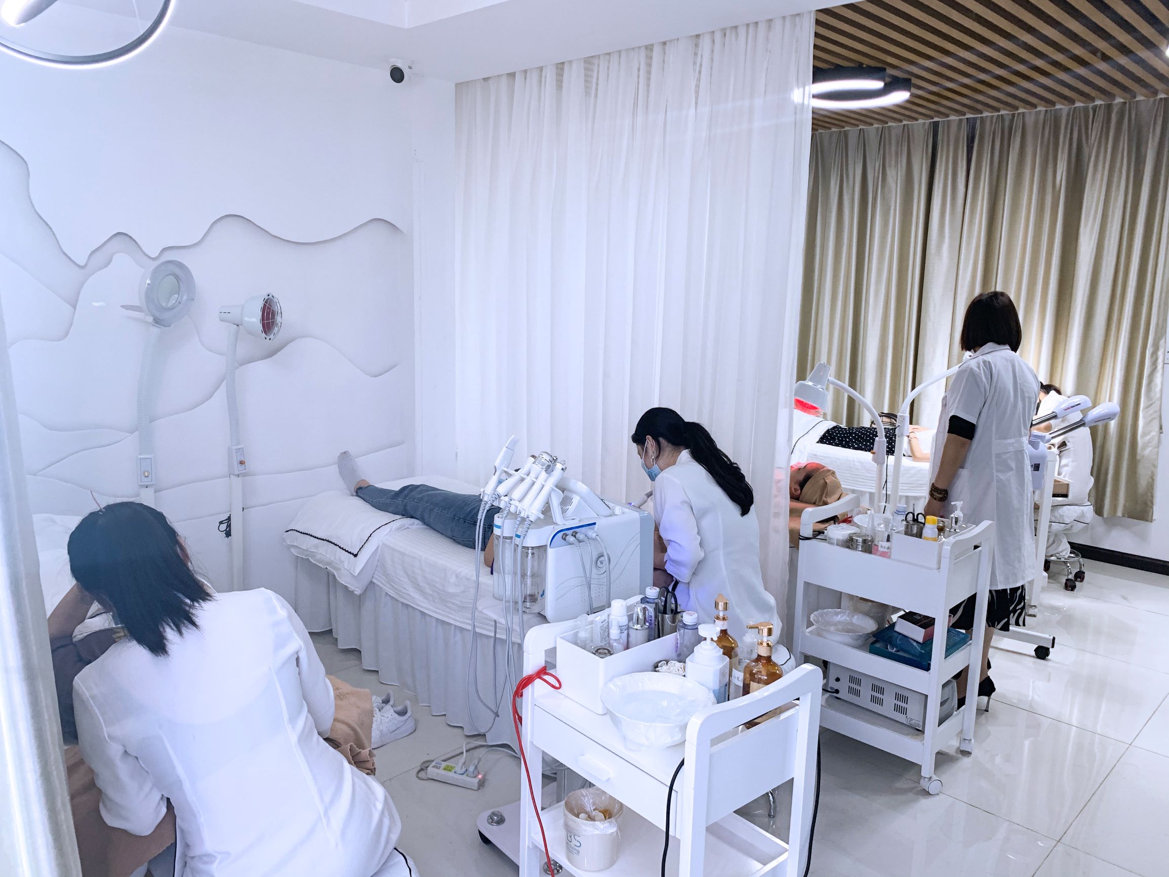 业绩好的美容院，店长都是这么做的！-人才定制-678美业人才网
