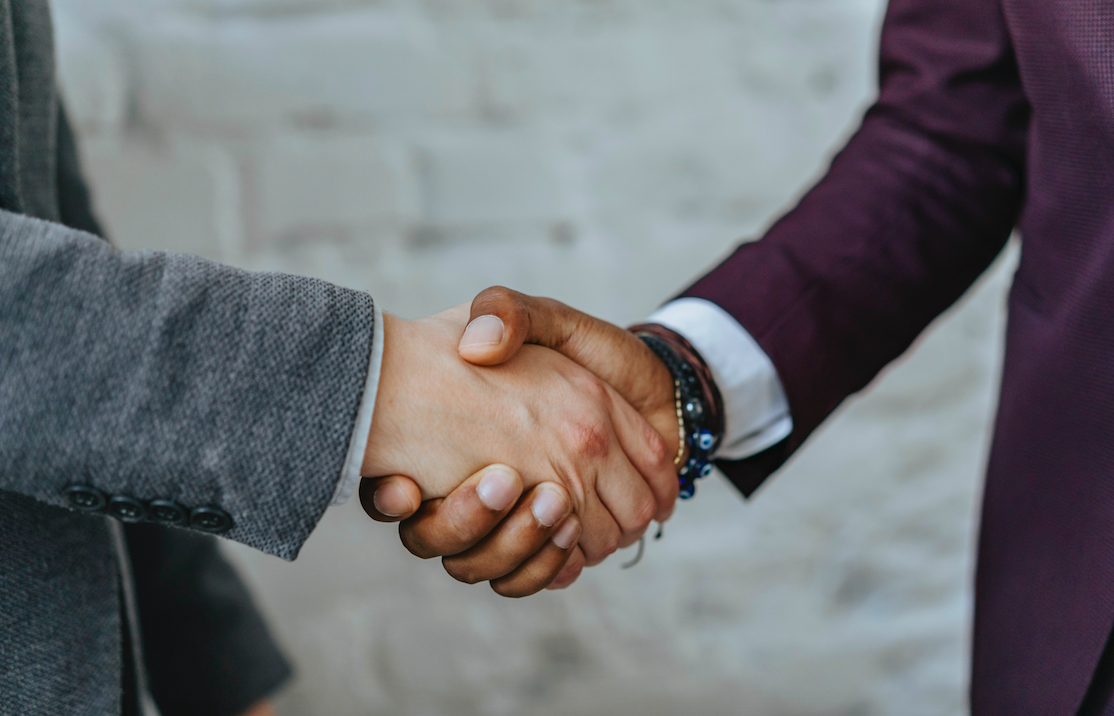 广州猎头公司如何收费？-人才定制-678美业人才网